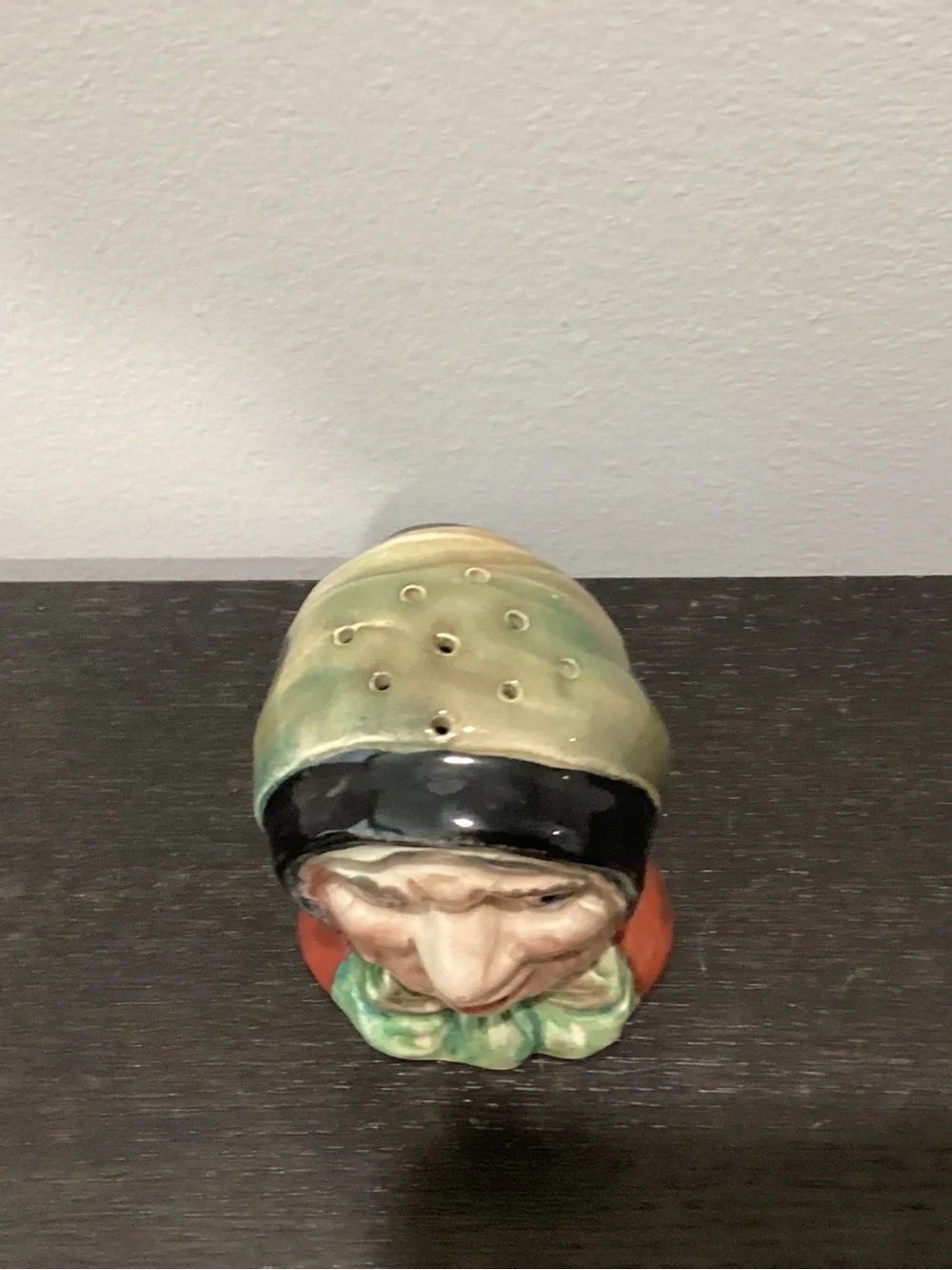 Vtg. Ceramic Sai Rey Gamp featuring the Charles Dickens character pepper shaker